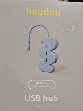 heyday USB-C Hub in Lavender with Multiple Ports